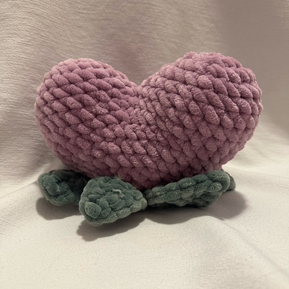 Handmade crochet heart flower pillow - Picture 4 of 4